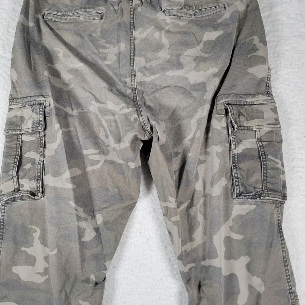 Old Navy Modern Jogger Mens XL Green Camo Built-In Flex Cargo Pants